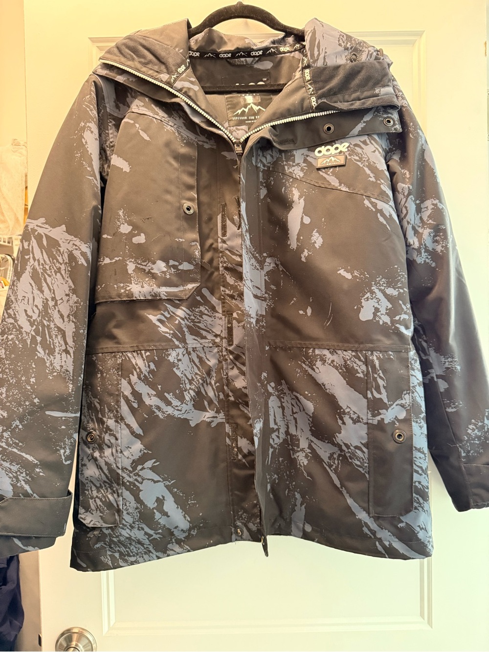 DOPE Men’s Hooded Snow Jacket in Charcoal with Light Gray Print